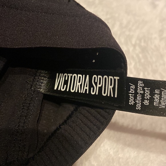 Victoria Sport Size 36C Lightweight Black Sport Bra - Picture 7 of 10
